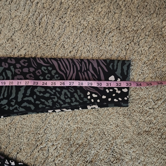 Calvin Klein Performance Wick Leggings Size Medium - Picture 6 of 6